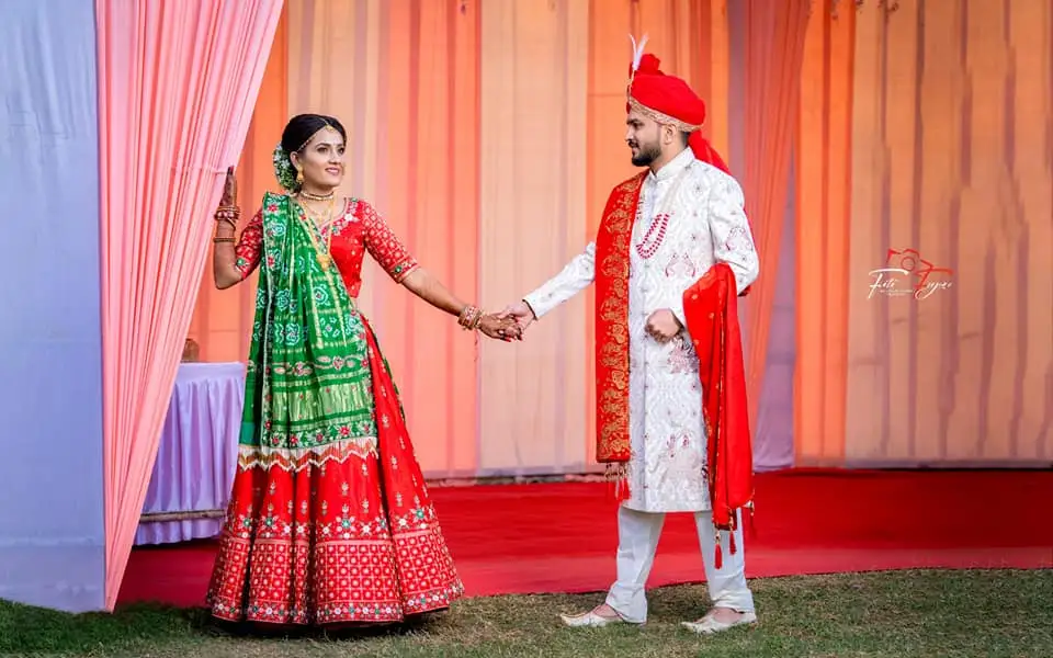 Hand on Hand Bride and Groom